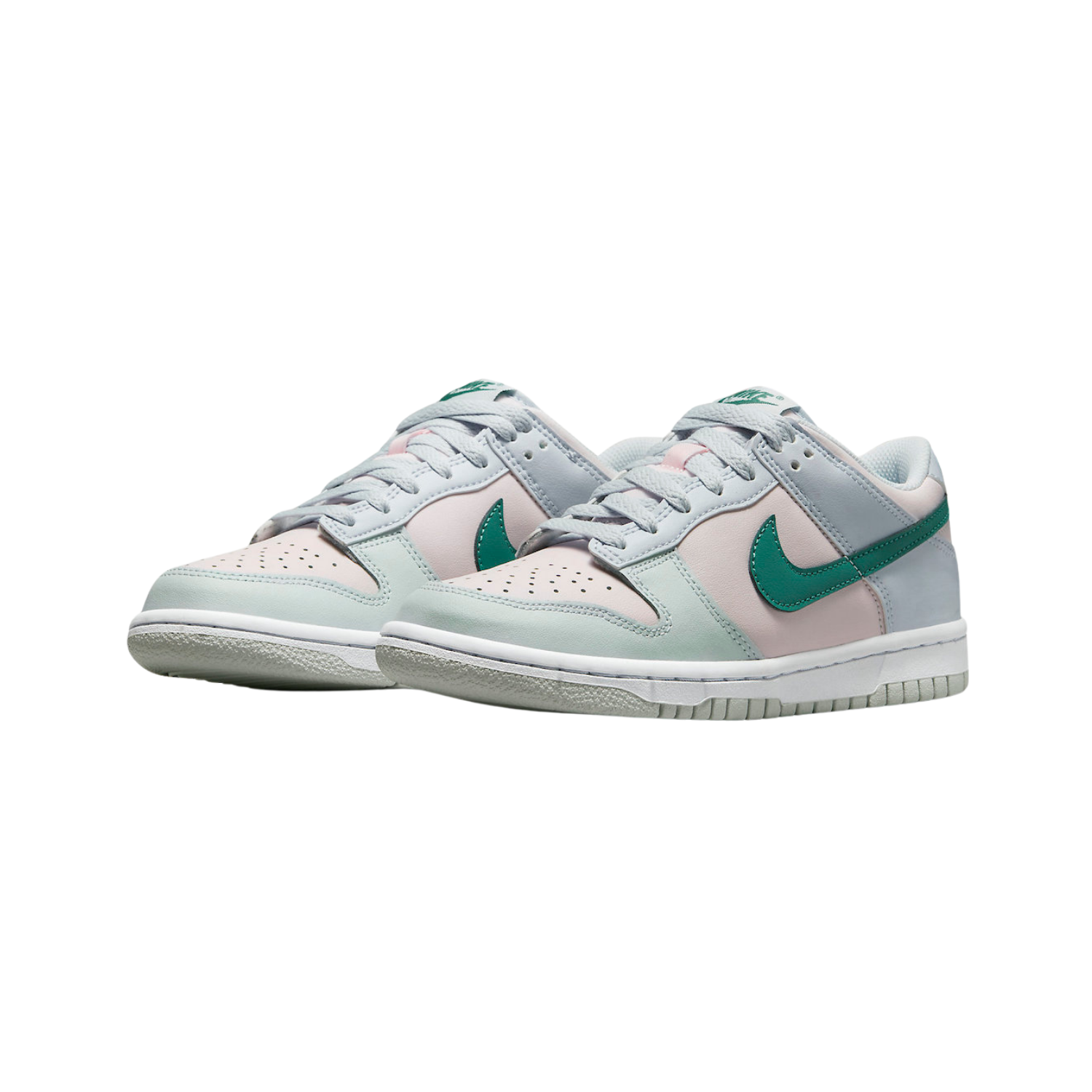 Dunk Low Mineral Teal (GS) - Razan Sneakers