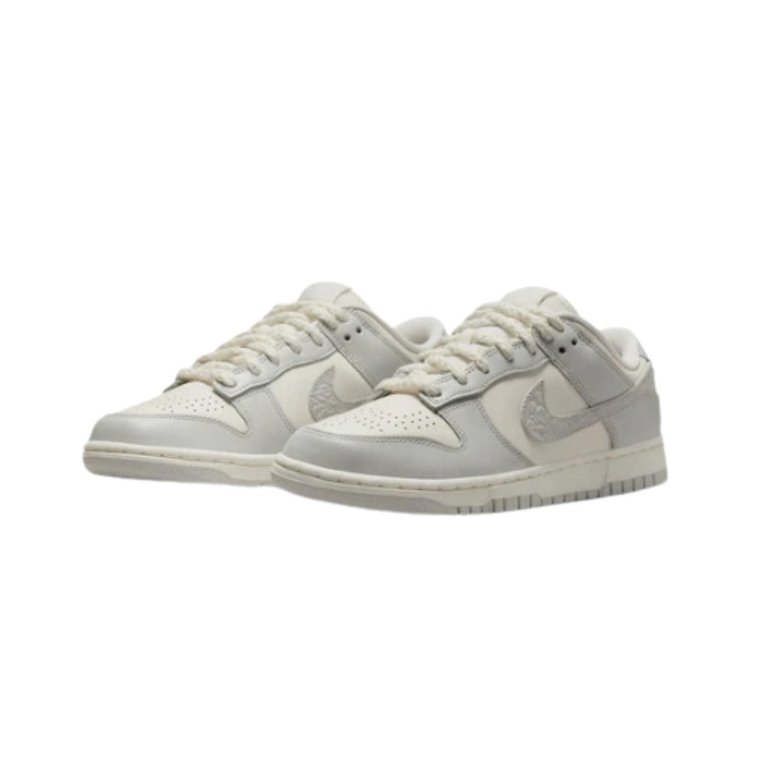 Dunk Low Needlework Sail Aura (W) - Razan Sneakers